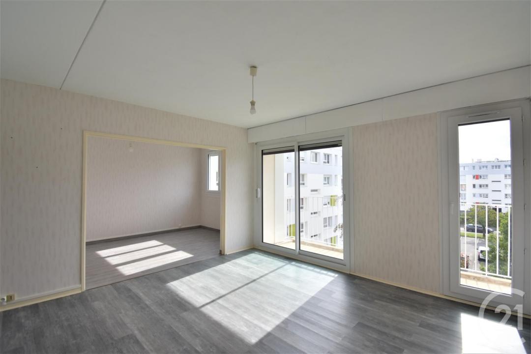 Laval, Países Del Loira 53000, Francia