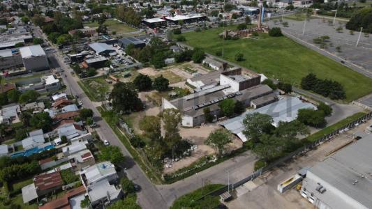 511 entre 14 y 15 , La Plata, GBA Sur 00001, Argentina