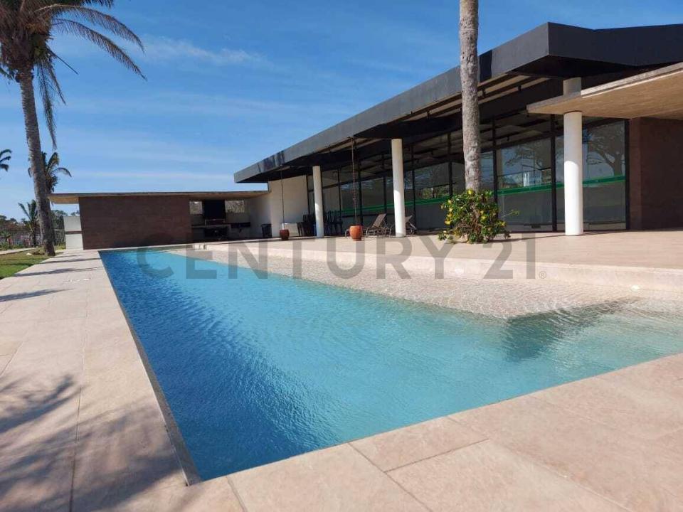 urubo las palmas 3 66, Las Palmas, Santa Cruz 00001, Bolivie