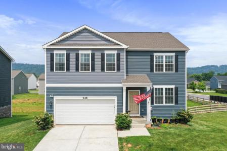 248 Aylesbury Lane, Martinsburg, WV 25403, USA