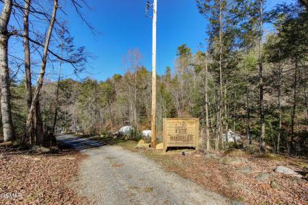 910 Windy Hill Way, Cosby, Tennessee 37722, USA