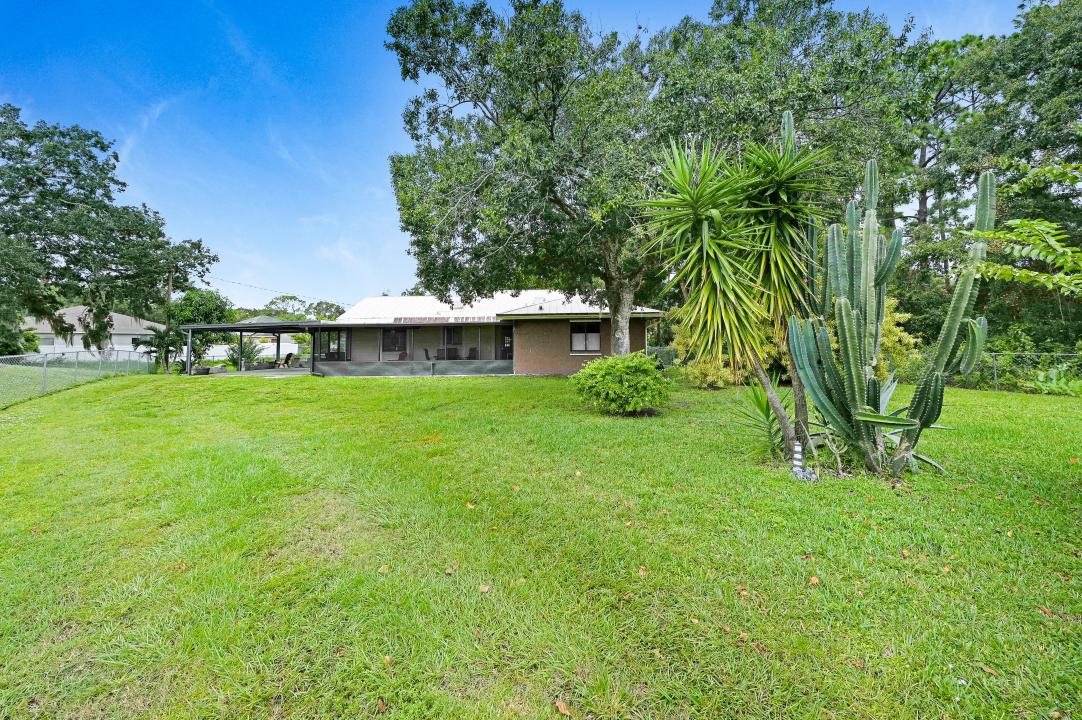 1078 Grapefruit Road SE, Palm Bay, Florida 32909, Estados Unidos