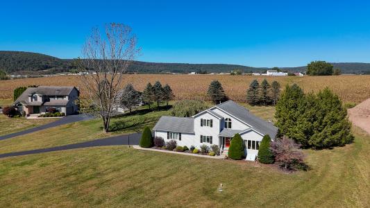 1319 Shady Lane, Tamaqua, بنسلفانيا 18252, الولايات المتحدة