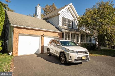 42 Nostrand Road, Hillsborough, Nueva Jersey 08844, Estados Unidos