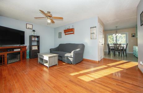 641 Amber Lane, Elk Run Heights, Iowa 50707, HOA KỲ