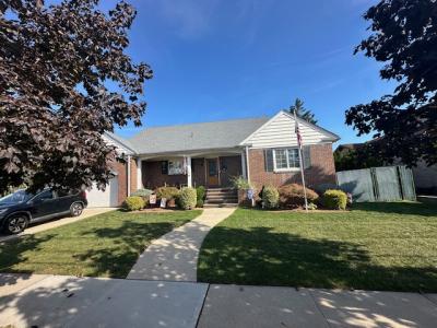 6 Walter Pl., Secaucus, NJ 07094, USA