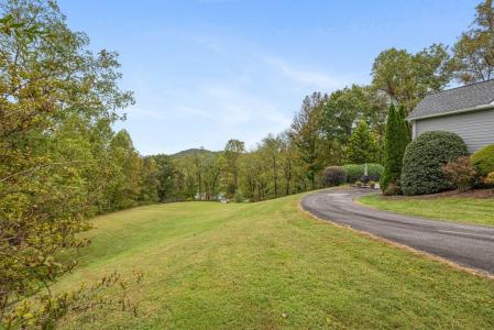 126 Split Rail Drive, Hayesville, North Carolina 28904