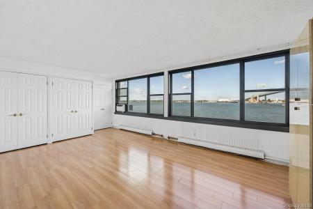 166-41 Powells Cove Boulevard unit: 4C 4C, Beechhurst, New York 11357