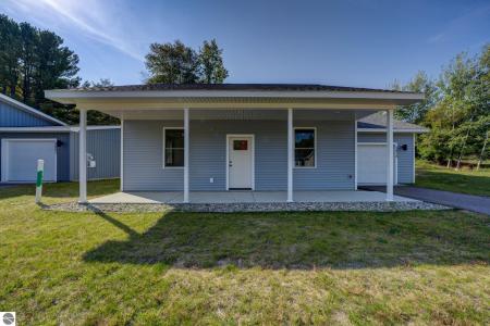 3878 Falling Leaf Trail, Traverse City, Michigan 49686, États-Unis