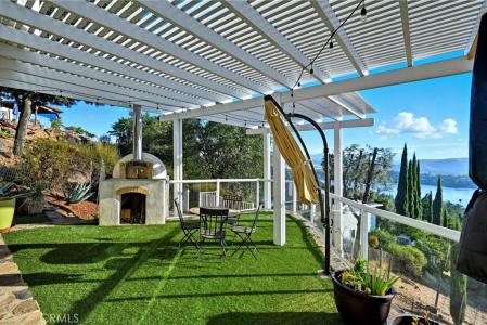 18530 Glenwood Rd., Hidden Valley Lake, California 95467