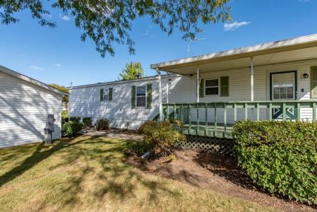 3159 Jeanette Avenue, Park City, Illinois 60085