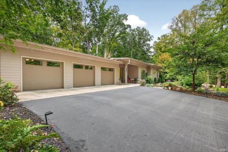7493 E Rush Ridge Road, Bloomington, 印第安納州 47401, 美國