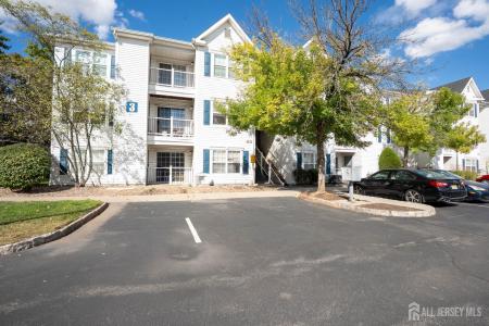 -323 Waterford Drive, Edison, 紐澤西州 08817, 美國