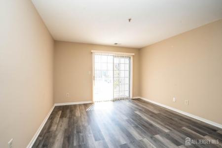 -323 Waterford Drive, Edison, 紐澤西州 08817, 美國