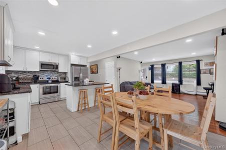 16 Faye Avenue, New Windsor, New York 12553