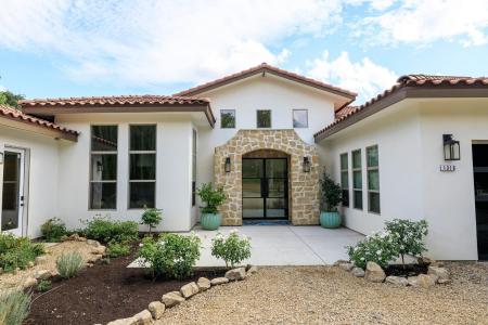 1316 Trails Way, Modesto, California 95357