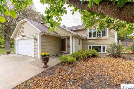 2513 Marwood Dr, Mankato, Minnesota 56001, Estados Unidos