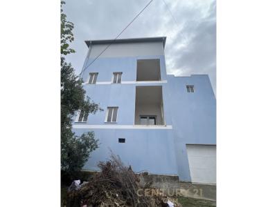 Surrel, Tirana, Albania