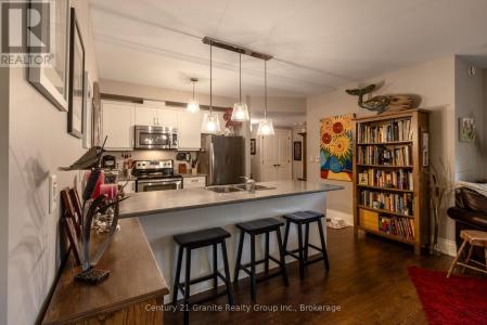 9 NEWCASTLE STREET, Minden Hills (minden), 온타리오주 K0M 2K0, 캐나다