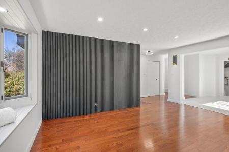 7 STIRLING CLOSE, Red Deer, Alberta T4N 0A8, Canadá