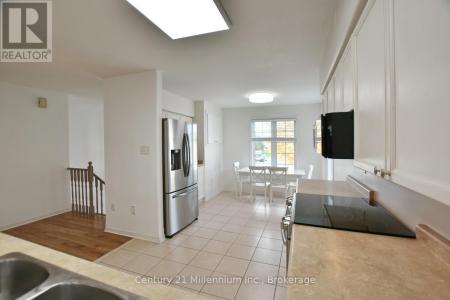 35 NORTHWOOD DRIVE, Wasaga Beach, Ontario L9Z 3B1, Canada