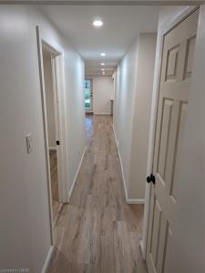 26 SPRINGBANK CRESCENT, Kitchener, Ontario N2M 4P7, Canada