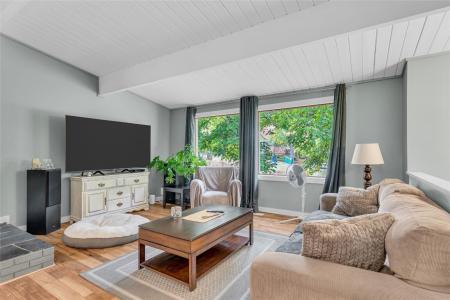 1415 HIGHLAND DRIVE S, Kelowna, Colúmbia Britânica V1Y 3W3, Canadá