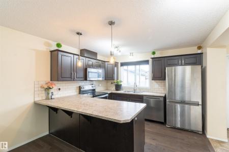 3019 ARTHURS CRESCENT SW, Edmonton, 阿尔伯塔 T6W 2H9, 加拿大