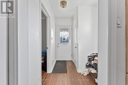 106 FLORA DRIVE, Toronto (dorset Park), 安大略省 M1P 1A8, 加拿大