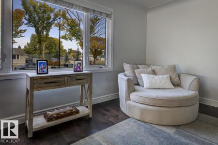 13619 122 AVENUE NW, Edmonton, Альберта T5L 2W1, Канада