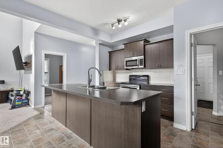 99 DALQUIST BAY, Leduc, 阿尔伯塔 T9E 0J7, 加拿大