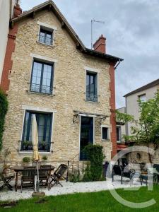 Melun, Isla De Francia 77000, Francia