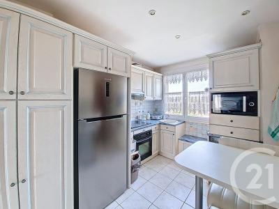 Feyzin, Rhône-Alpes 69320, Frankreich