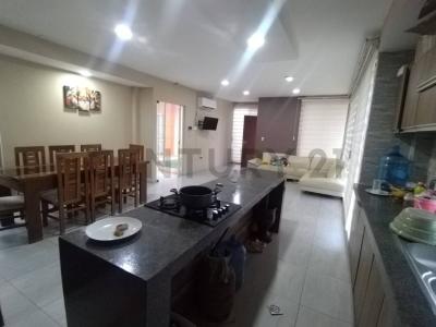 Zona Universitaria , La Niña Autonómica, Beni 00001, Bolivien