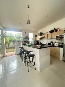 Av. Francisco Mora, 2do anillo Av. San Aurelio #2170B, Sur, Santa Cruz 0000, Bolivia