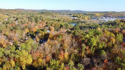 31 Ch. Sisttie, La Pêche, 魁北克省 J0X 3G0, 加拿大