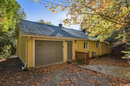 620  Ch. de Val-du-Lac, Val-des-Monts, Quebec J8N 2N5, Canada