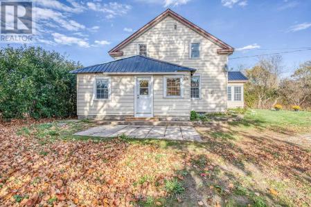 13 BRANDELLE LANE, Tay Valley, Ontario K7H 3C6, Canada