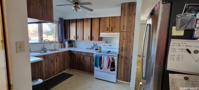 1514 96TH STREET, Tisdale, ססקצ'ואן S0E 1T0, קנדה 