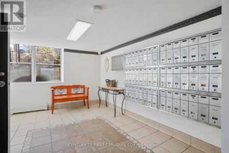 75 HIGH STREET, London South (south F), Ontario N6C 4J8, Canada