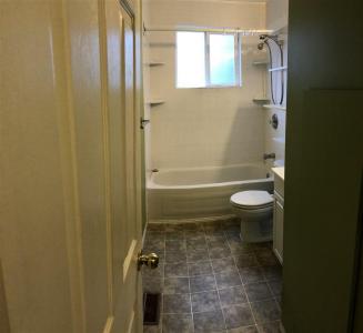 46249 SECOND AVENUE, Chilliwack, קולומביה הבריטית V2P 1T1, קנדה 