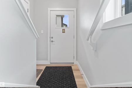 6905 25 AVENUE SW, Edmonton, Alberta T6X 3B7, Canada