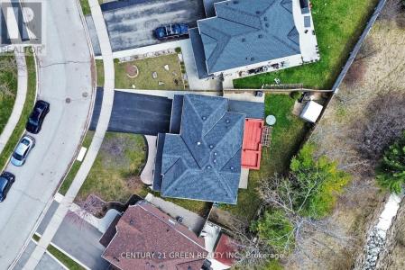 26 DOLPHIN SONG CRESCENT, Brampton (sandringham-wellington), Ontario L6R 2A4, Canada