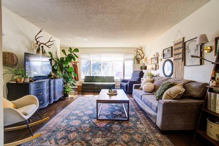 664 49 AVENUE W, Claresholm, Alberta T0L 0T0, Canadá