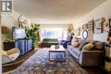 664 49 AVENUE WEST, Claresholm, Alberta T0L 0T0, Canadá