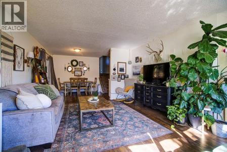 664 49 AVENUE WEST, Claresholm, Alberta T0L 0T0, Canadá