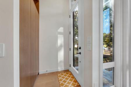 5020 21A STREET SW, Calgary, Alberta T2T 5C3, Canadá