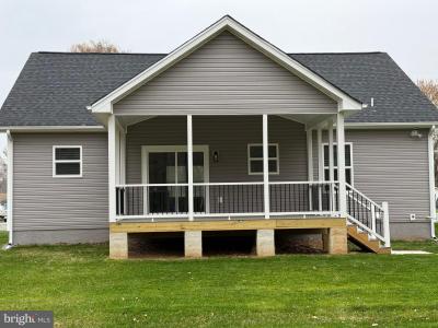 209 Holly Way, Colonial Beach, Virginia 22443, USA