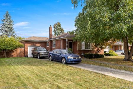 9869 Melbourne Avenue, Allen Park, 密歇根州 48101, 美国