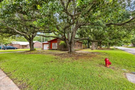 15300 Lansing Drive, Biloxi, Mississippi 39532